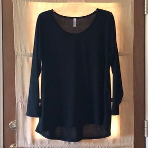 Lularoe long sleeved Lynnae top